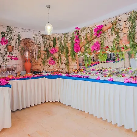 Amphora Otel Kaş