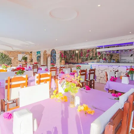 Amphora Hotel